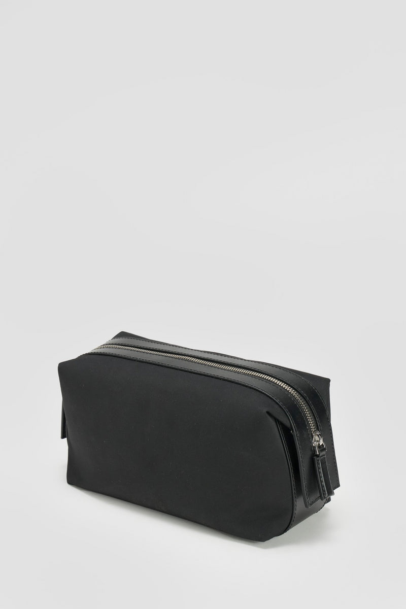Black Elian Wash Bag