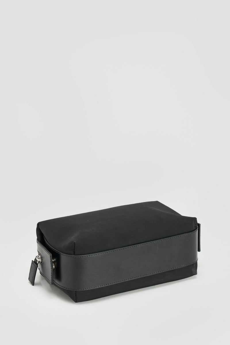 Black Elian Wash Bag