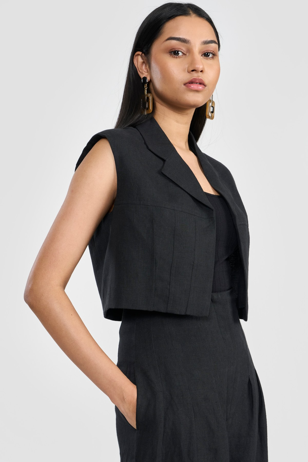 ORELIA VEST