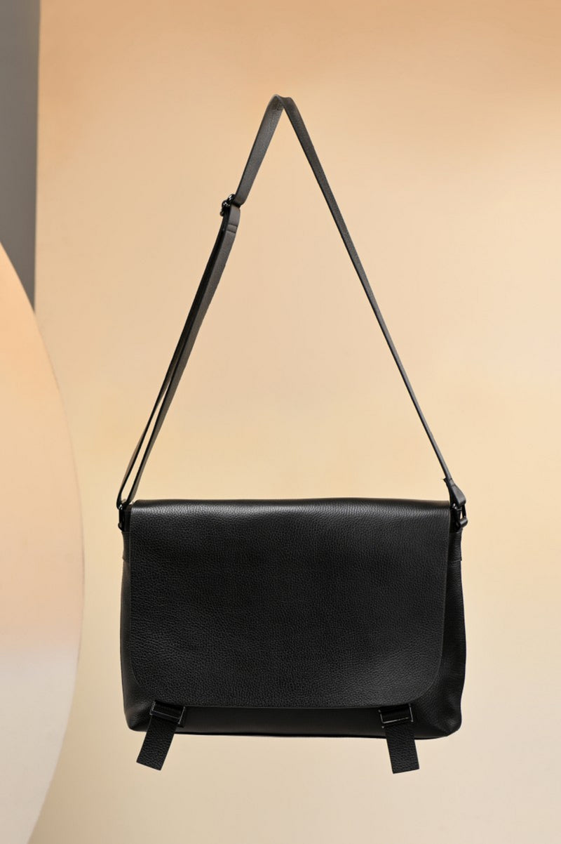 Black Yuuma Briefcase