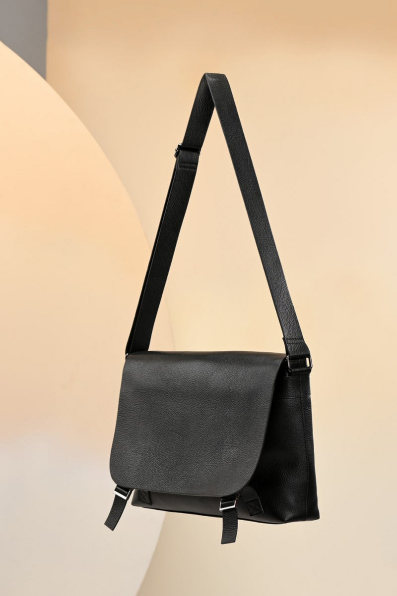Black Yuuma Briefcase