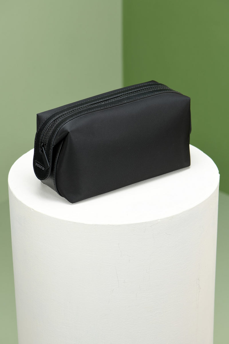 Black Timothy Washbag