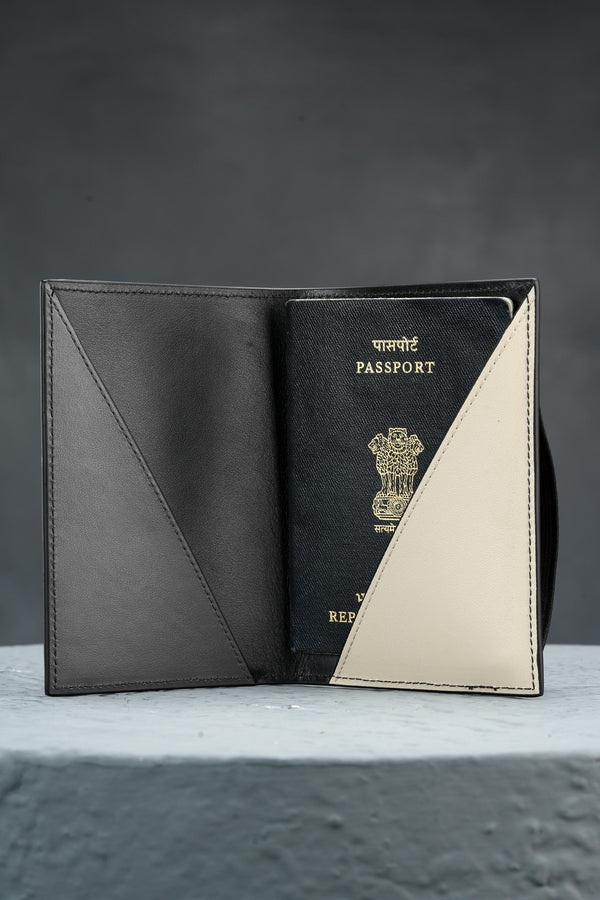 Black Gael Passport Holder