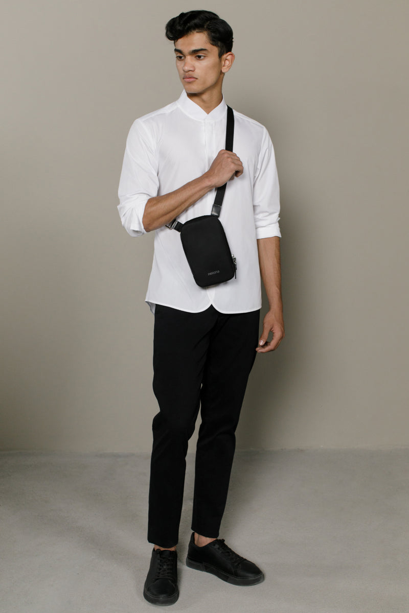 Black Shane Messenger Bag