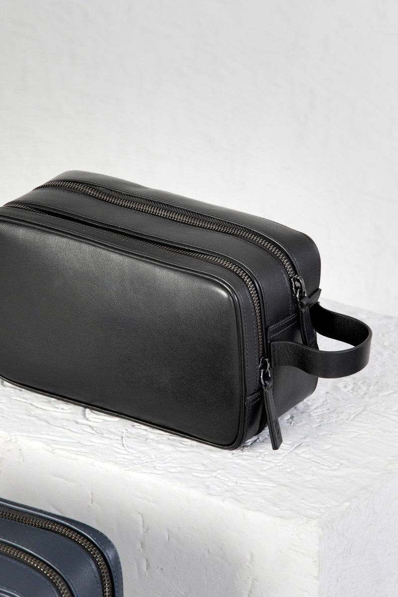 Black Oscar Travel Pouch