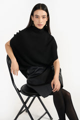 SELMA BLACK  WOMEN'SK NIT PONCHO